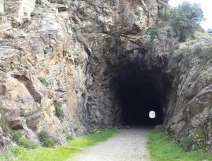 El antiguo túnel ferroviario.